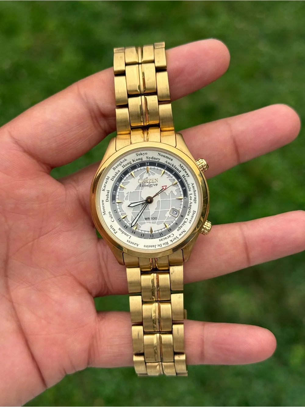 Citizen Gold-Tone Calibre 6000 World Time Dial Watch with White Face men’s watch